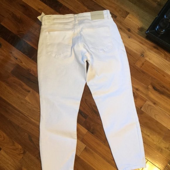 Lucky Brand NWT Cropped jeans - Picture 5 of 6